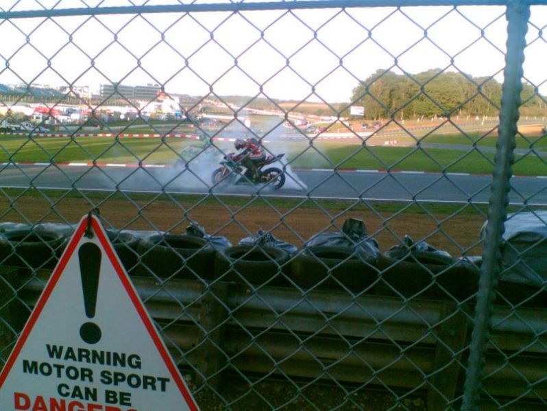 BSB Brands Hatch 09.10.05 - Burn Out