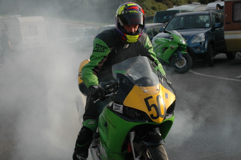 Burning that back tyre